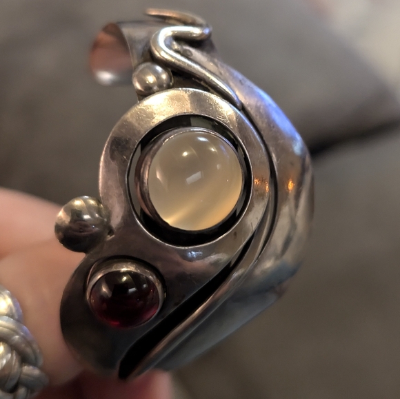 Unique Handmade ALL Silver With Gems Cuff bracelet - Picture 8 of 9